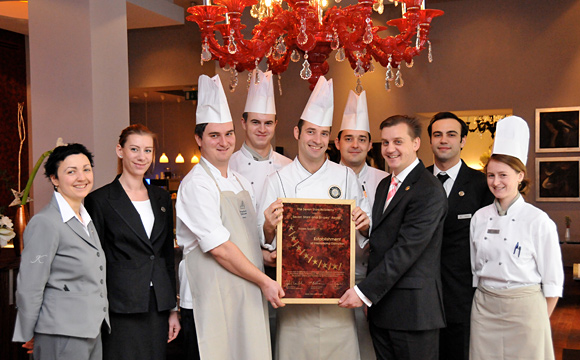 2011 Le Grill Restaurant - Seven Stars And Stripes - Award-Hand-Out